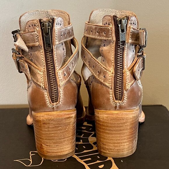 Freebird Taupe Cosmic Leather Sandals with Studded Details - Picture 3 of 4